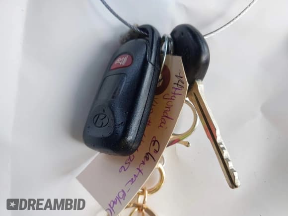 ✅ 2014 Hyundai Elantra SE • VIN: 5NPDH4AE7EH466756 • Lot: 43204524. Listed on IAAI with 86,955 mi. Free auction sales archive from the USA and detailed vehicle history report at DreamBid. Image 11.