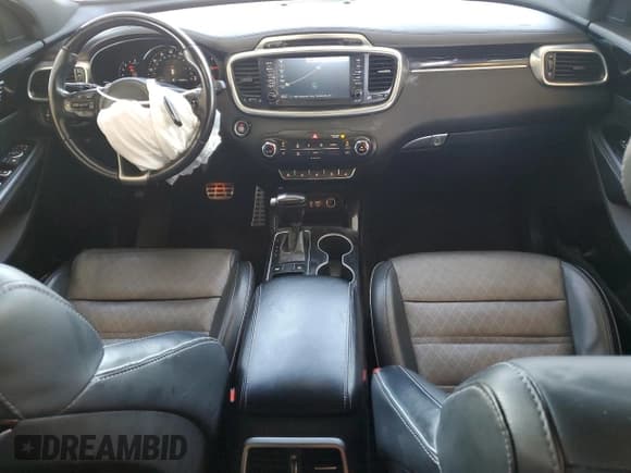 ✅ 2016 Kia Sorento SX • VIN: 5XYPK4A52GG175929 • Lot: 86304655. Wystawiony na Copart z przebiegiem 154 967 mil. Bezpłatny archiwum sprzedaży aukcyjnych z USA i szczegółowy raport historii pojazdu na DreamBid. Zdjęcie 8.