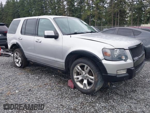 ✅ 2010 Ford Explorer XLT • VIN: 1FMEU8DE5AUA51143 • Lot: 42911821. Listed on IAAI with Not provided. Free auction sales archive from the USA and detailed vehicle history report at DreamBid. Image 1.