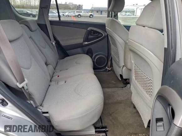 ✅ 2006 Toyota RAV4 Limited • VIN: JTMZK31V565004800 • Lot: 94560965. Listed on Copart with 148,468 mi. Free auction sales archive from the USA and detailed vehicle history report at DreamBid. Image 11.