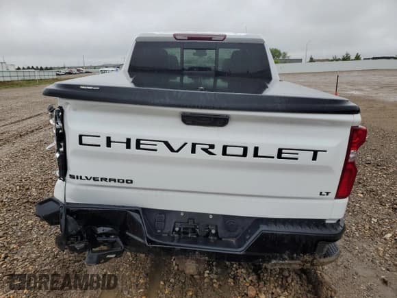 ✅ 2024 Chevrolet Silverado 1500 LT Trail Boss • VIN: 3GCUDFED0RG340195 • Lot: 57329115. Wystawiony na Copart z przebiegiem 6 440 mil. Bezpłatny archiwum sprzedaży aukcyjnych z USA i szczegółowy raport historii pojazdu na DreamBid. Zdjęcie 6.