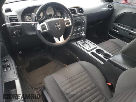 ✅ 2012 Dodge Challenger R/T Classic • VIN: 2C3CDYBT8CH176371 • Лот: 91717975. Опубликован ранее на Copart с пробегом 223 820 миль. Бесплатный доступ к архиву аукционных продаж из США и подробный отчёт об истории автомобиля на DreamBid. Изображение 8.