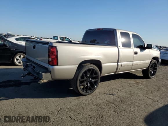 ✅ 2006 Chevrolet Silverado 1500 Work Truck • VIN: 1GCEC19V66Z291514 • Лот: 74617614. Опубликован ранее на Copart с пробегом 207 642 миль. Бесплатный доступ к архиву аукционных продаж из США и подробный отчёт об истории автомобиля на DreamBid. Изображение 3.