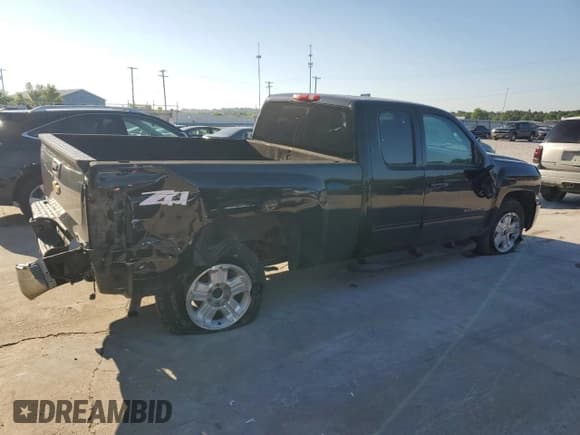 ✅ 2013 Chevrolet Silverado 1500 LT • VIN: 1GCRKSE71DZ135413 • Lot: 58283984. Listed on Copart with 156,361 mi. Free auction sales archive from the USA and detailed vehicle history report at DreamBid. Image 3.