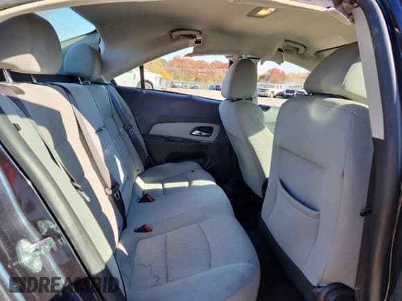 ✅ 2015 Chevrolet Cruze LT • VIN: 1G1PC5SB8F7285928 • Lot: 91342295. Listed on Copart with 183,092 mi. Free auction sales archive from the USA and detailed vehicle history report at DreamBid. Image 10.