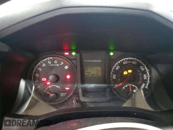 ✅ 2016 Toyota Tacoma SR • VIN: 5TFSX5EN7GX044701 • Lot: 90871605. Wystawiony na Copart z przebiegiem 210 310 mil. Bezpłatny archiwum sprzedaży aukcyjnych z USA i szczegółowy raport historii pojazdu na DreamBid. Zdjęcie 9.