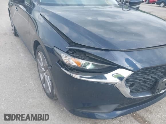 ✅ 2021 Mazda 3 Select • VIN: JM1BPBBL3M1334417 • Lot: 42296677. Listed on IAAI with 37,142 mi. Free auction sales archive from the USA and detailed vehicle history report at DreamBid. Image 6.