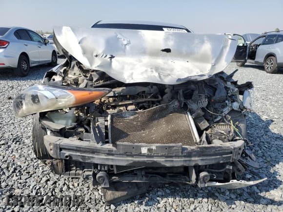 ✅ 2013 Hyundai Elantra GLS • VIN: KMHDH4AE5DU815655 • Lot: 82593055. Listed on Copart with 123,880 mi. Free auction sales archive from the USA and detailed vehicle history report at DreamBid. Image 5.