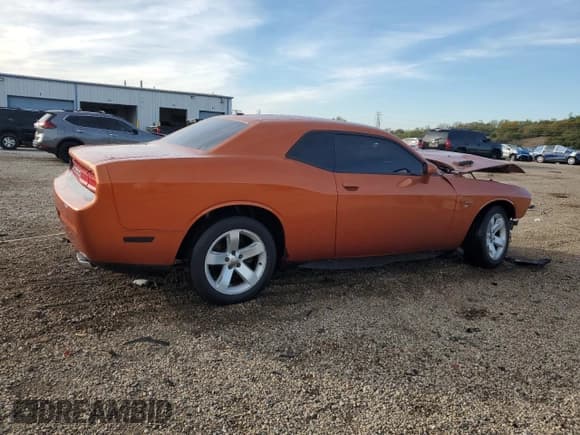 ✅ 2011 Dodge Challenger • VIN: 2B3CJ4DG8BH602430 • Lot: 90050355. Listed on Copart with Not provided. Free auction sales archive from the USA and detailed vehicle history report at DreamBid. Image 3.