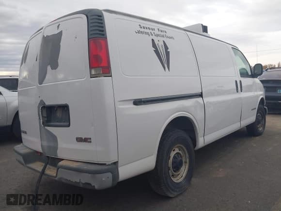 ✅ 1998 GMC Savana • VIN: 1GTHG35R2W1034452 • Lot: 43616910. Listed on IAAI with Not provided. Free auction sales archive from the USA and detailed vehicle history report at DreamBid. Image 4.
