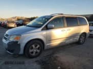 ✅ 2010 Dodge Grand Caravan SXT • VIN: 2D4RN5D19AR229733 • Лот: 91013625. Опубликован ранее на Copart с пробегом 197 139 миль. Бесплатный доступ к архиву аукционных продаж из США и подробный отчёт об истории автомобиля на DreamBid. Изображение 1.