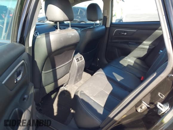 ✅ 2018 Nissan Altima SV • VIN: 1N4AL3AP3JC152319 • Лот: 43689803. Опубликован ранее на IAAI с пробегом 101 582 миль. Бесплатный доступ к архиву аукционных продаж из США и подробный отчёт об истории автомобиля на DreamBid. Изображение 8.