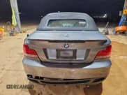✅ 2009 BMW 1 Series 135i • VIN: WBAUN93509VE94617 • Лот: 95035755. Опубликован ранее на Copart с пробегом 160 959 миль. Бесплатный доступ к архиву аукционных продаж из США и подробный отчёт об истории автомобиля на DreamBid. Изображение 6.