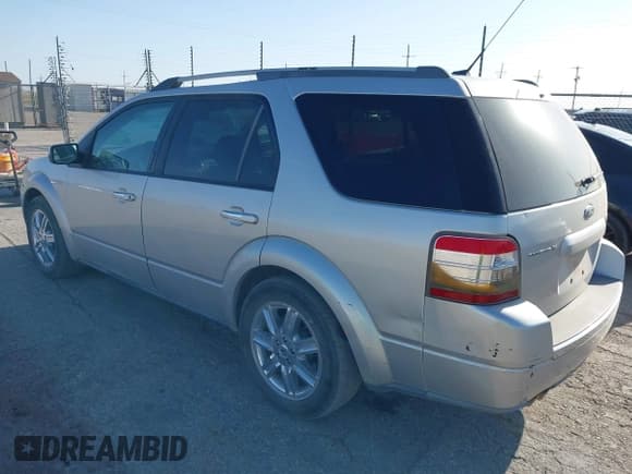 ✅ 2008 Ford Taurus X Limited • VIN: 1FMDK06W08GA44960 • Lot: 41933001. Wystawiony na IAAI z przebiegiem 283 959 mil. Bezpłatny archiwum sprzedaży aukcyjnych z USA i szczegółowy raport historii pojazdu na DreamBid. Zdjęcie 3.