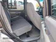 ✅ 1998 Ford Explorer XL • VIN: 1FMZU32X5WUB79785 • Lot: 41958251. Wystawiony na IAAI z przebiegiem 156 787 mil. Bezpłatny archiwum sprzedaży aukcyjnych z USA i szczegółowy raport historii pojazdu na DreamBid. Zdjęcie 8.