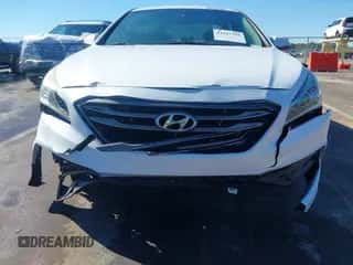 2015 Hyundai Sonata Limited with VIN 5NPE34AF2FH124029, listed as a IAAI auction lot 43447325 with 209,523 mi miles and . Bid and sale history available at DreamBid. Image 6.