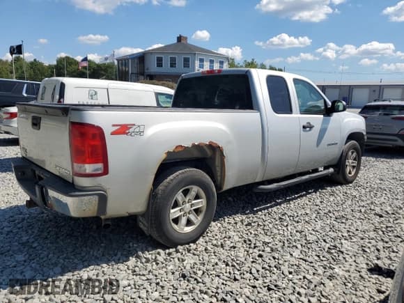 ✅ 2011 GMC Sierra 1500 SLE • VIN: 1GTR2VE3XBZ116855 • Lot: 71451665. Wystawiony na Copart z przebiegiem 148 688 mil. Bezpłatny archiwum sprzedaży aukcyjnych z USA i szczegółowy raport historii pojazdu na DreamBid. Zdjęcie 3.