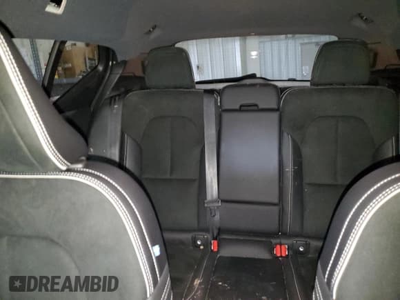 ✅ 2019 Volvo XC40 R-Design • VIN: YV4AC2HM0K2143288 • Лот: 50787954. Опубликован ранее на Copart с пробегом 33 887 миль. Бесплатный доступ к архиву аукционных продаж из США и подробный отчёт об истории автомобиля на DreamBid. Изображение 10.