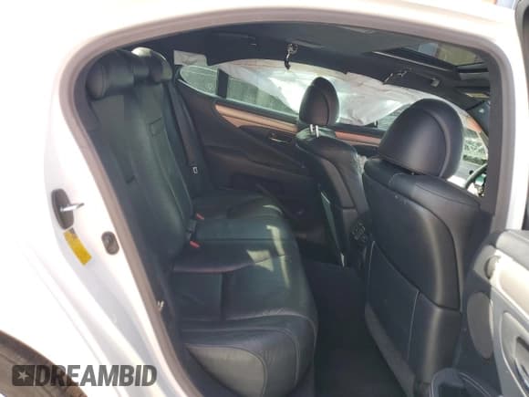 ✅ 2013 Lexus LS 460 • VIN: JTHBL5EF6D5115414 • Lot: 86509995. Wystawiony na Copart z przebiegiem 128 832 mil. Bezpłatny archiwum sprzedaży aukcyjnych z USA i szczegółowy raport historii pojazdu na DreamBid. Zdjęcie 10.