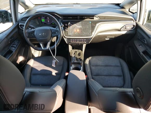 ✅ 2023 Chevrolet Bolt EV 2LT • VIN: 1G1FX6S00P4150885 • Lot: 67959634. Wystawiony na Copart z przebiegiem 17 162 mil. Bezpłatny archiwum sprzedaży aukcyjnych z USA i szczegółowy raport historii pojazdu na DreamBid. Zdjęcie 8.