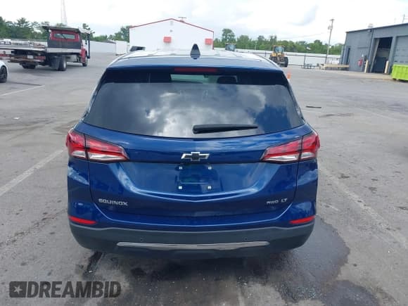 ✅ 2023 Chevrolet Equinox LT • VIN: 3GNAXUEG1PL111593 • Lot: 42964454. Wystawiony na IAAI z przebiegiem 12 729 mil. Bezpłatny archiwum sprzedaży aukcyjnych z USA i szczegółowy raport historii pojazdu na DreamBid. Zdjęcie 16.