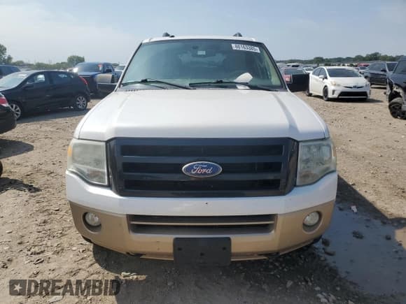 ✅ 2011 Ford Expedition Max XLT • VIN: 1FMJK1J54BEF37731 • Лот: 80163385. Опубликован ранее на Copart с пробегом 308 313 миль. Бесплатный доступ к архиву аукционных продаж из США и подробный отчёт об истории автомобиля на DreamBid. Изображение 5.