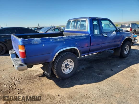 ✅ 1993 Toyota Pickup SR5 • VIN: JT4VN13G7P5118632 • Лот: 71962175. Опубликован ранее на Copart с пробегом 262 952 миль. Бесплатный доступ к архиву аукционных продаж из США и подробный отчёт об истории автомобиля на DreamBid. Изображение 3.