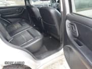 ✅ 2007 Ford Escape Limited • VIN: 1FMYU94127KA18573 • Lot: 42554343. Listed on IAAI with 274,415 mi. Free auction sales archive from the USA and detailed vehicle history report at DreamBid. Image 8.