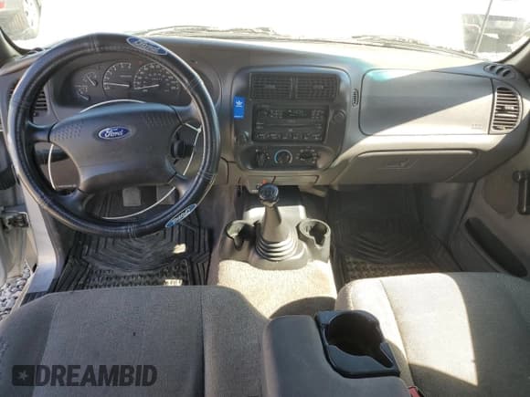 ✅ 2002 Ford Ranger XL • VIN: 1FTYR14D12PB01215 • Lot: 83826185. Listed on Copart with 196,572 mi. Free auction sales archive from the USA and detailed vehicle history report at DreamBid. Image 8.