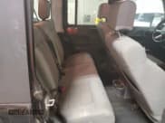 ✅ 2009 Jeep Wrangler Unlimited Sahara • VIN: 1J4GA59159L754330 • Лот: 80539615. Опубликован ранее на Copart с пробегом 221 621 миль. Бесплатный доступ к архиву аукционных продаж из США и подробный отчёт об истории автомобиля на DreamBid. Изображение 11.