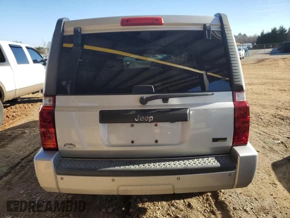 ✅ 2007 Jeep Commander Sport • VIN: 1J8HH48PX7C673254 • Лот: 88316325. Опубликован ранее на Copart с пробегом 107 899 миль. Бесплатный доступ к архиву аукционных продаж из США и подробный отчёт об истории автомобиля на DreamBid. Изображение 6.