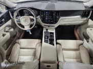 ✅ 2019 Volvo XC60 Momentum • VIN: LYV102RK7KB275830 • Lot: 92472575. Listed on Copart with 64,587 mi. Free auction sales archive from the USA and detailed vehicle history report at DreamBid. Image 8.