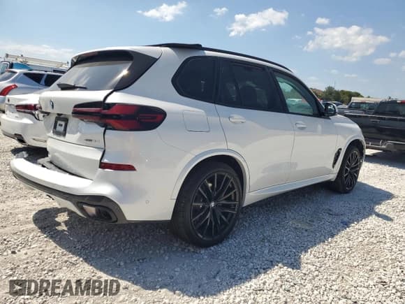 ✅ 2025 BMW X5 xDrive40i • VIN: 5UX23EU08S9Z16459 • Lot: 51616115. Wystawiony na Copart z przebiegiem Nie podano. Bezpłatny archiwum sprzedaży aukcyjnych z USA i szczegółowy raport historii pojazdu na DreamBid. Zdjęcie 3.