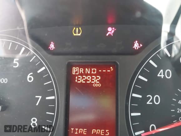 ✅ 2014 Nissan NV SL • VIN: 5BZAF0AA6EN160792 • Lot: 43005965. Listed on IAAI with 132,932 mi. Free auction sales archive from the USA and detailed vehicle history report at DreamBid. Image 15.