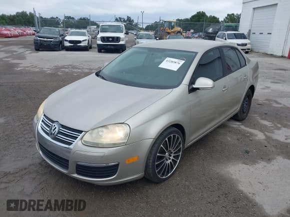 ✅ 2006 Volkswagen Jetta Value Edition • VIN: 3VWPF71K76M780670 • Lot: 43285876. Listed on IAAI with 125,202 mi. Free auction sales archive from the USA and detailed vehicle history report at DreamBid. Image 17.