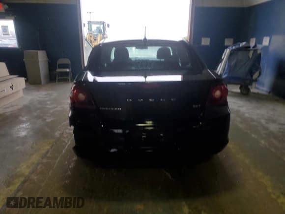 ✅ 2014 Dodge Avenger SXT • VIN: 1C3CDZCB4EN227807 • Lot: 84844044. Wystawiony na Copart z przebiegiem 82 936 mil. Bezpłatny archiwum sprzedaży aukcyjnych z USA i szczegółowy raport historii pojazdu na DreamBid. Zdjęcie 6.