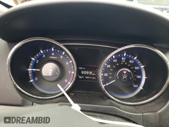 ✅ 2014 Hyundai Sonata GLS • VIN: 5NPEB4AC1EH916177 • Lot: 72907614. Listed on Copart with 58,819 mi. Free auction sales archive from the USA and detailed vehicle history report at DreamBid. Image 9.