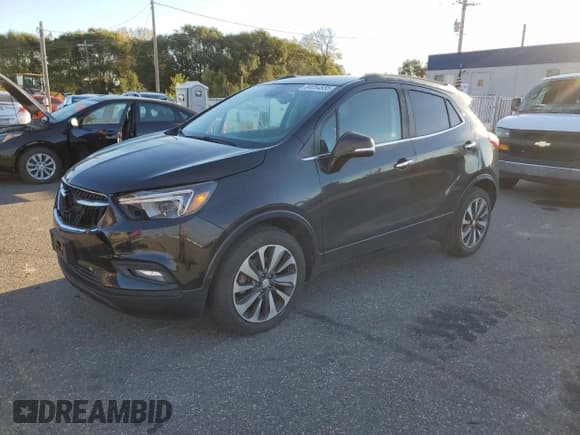 ✅ 2018 Buick Encore Preferred II • VIN: KL4CJBSB1JB509275 • Lot: 84054655. Wystawiony na Copart z przebiegiem 63 734 mil. Bezpłatny archiwum sprzedaży aukcyjnych z USA i szczegółowy raport historii pojazdu na DreamBid. Zdjęcie 1.