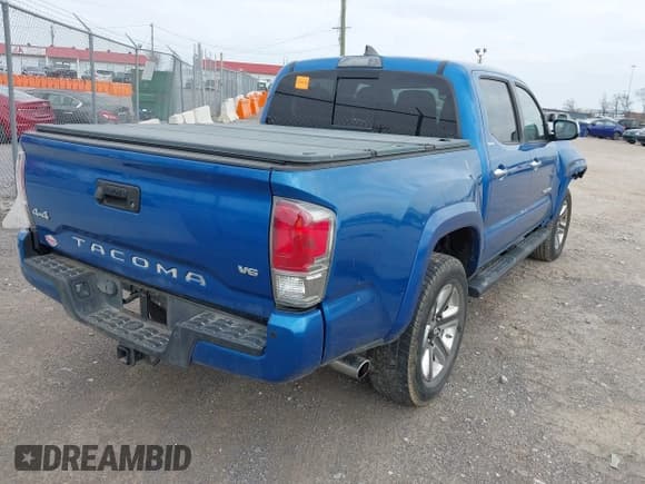 ✅ 2017 Toyota Tacoma Limited • VIN: 5TFGZ5AN3HX048784 • Lot: 41908479. Listed on IAAI with 149,626 mi. Free auction sales archive from the USA and detailed vehicle history report at DreamBid. Image 4.
