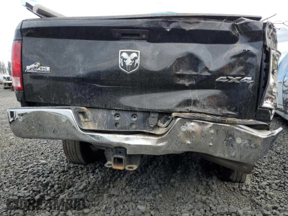 ✅ 2018 Ram 2500 Big Horn • VIN: 3C6UR5ML7JG411893 • Lot: 68948564. Wystawiony na Copart z przebiegiem 84 307 mil. Bezpłatny archiwum sprzedaży aukcyjnych z USA i szczegółowy raport historii pojazdu na DreamBid. Zdjęcie 6.