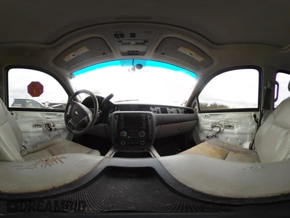 ✅ 2009 Chevrolet Tahoe LTZ • VIN: 1GNFC33089R294164 • Lot: 43839729. Wystawiony na IAAI z przebiegiem 253 292 mil. Bezpłatny archiwum sprzedaży aukcyjnych z USA i szczegółowy raport historii pojazdu na DreamBid. Zdjęcie 19.