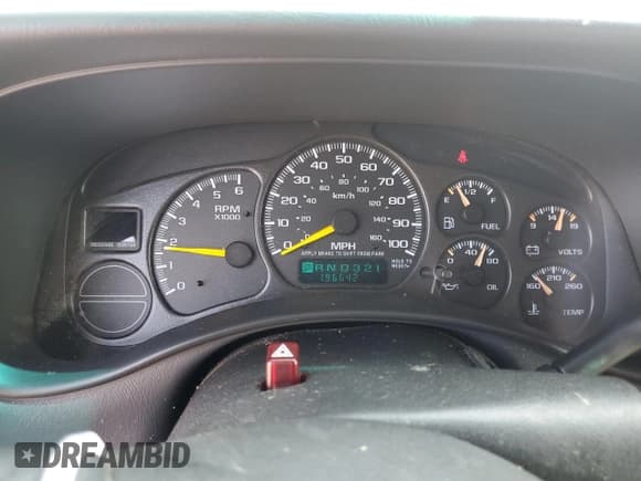 ✅ 2001 Chevrolet Silverado 1500 LS • VIN: 2GCEC19TX11311456 • Лот: 58977464. Опубликован ранее на Copart с пробегом 196 642 миль. Бесплатный доступ к архиву аукционных продаж из США и подробный отчёт об истории автомобиля на DreamBid. Изображение 9.