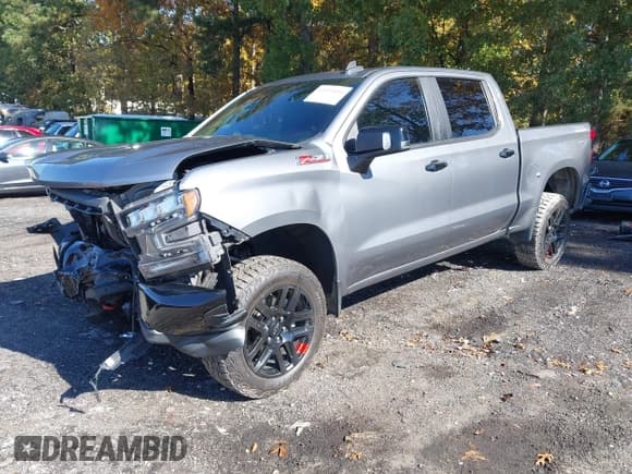 ✅ 2021 Chevrolet Silverado 1500 LT Trail Boss • VIN: 1GCPYFEL4MZ260285 • Lot: 43559454. Wystawiony na IAAI z przebiegiem 89 699 mil. Bezpłatny archiwum sprzedaży aukcyjnych z USA i szczegółowy raport historii pojazdu na DreamBid. Zdjęcie 21.