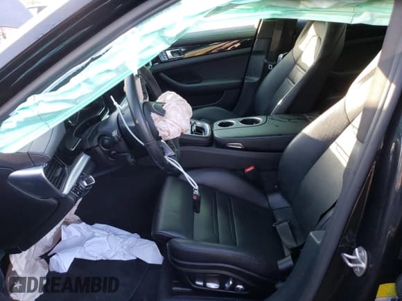 ✅ 2018 Porsche Panamera • VIN: WP0CB2A72JL190527 • Lot: 39884003. Wystawiony na Copart z przebiegiem Nie podano. Bezpłatny archiwum sprzedaży aukcyjnych z USA i szczegółowy raport historii pojazdu na DreamBid. Zdjęcie 7.