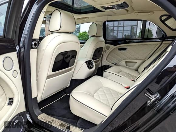 ✅ 2014 Bentley Mulsanne • VIN: SCBBB7ZH4EC019XXX • Лот: 70231545. Опубликован ранее на Copart с пробегом 11 401 миль. Бесплатный доступ к архиву аукционных продаж из США и подробный отчёт об истории автомобиля на DreamBid. Изображение 6.