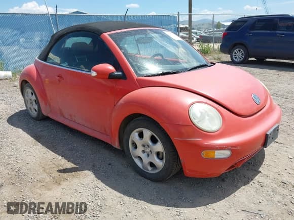 ✅ 2003 Volkswagen Beetle GLS • VIN: 3VWCK21Y73M310538 • Lot: 42457665. Listed on IAAI with 129,942 mi. Free auction sales archive from the USA and detailed vehicle history report at DreamBid. Image 1.