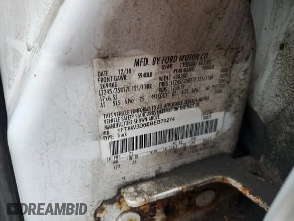 ✅ 2011 Ford F-350 XL • VIN: 1FT8W3D68BEB70274 • Лот: 81316865. Опубликован ранее на Copart с пробегом 220 066 миль. Бесплатный доступ к архиву аукционных продаж из США и подробный отчёт об истории автомобиля на DreamBid. Изображение 12.