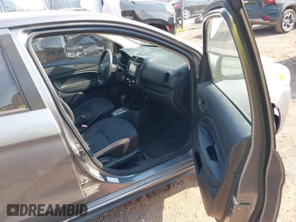 ✅ 2019 Mitsubishi Mirage ES • VIN: ML32F3FJ5KHF16860 • Lot: 43231665. Listed on IAAI with 74,067 mi. Free auction sales archive from the USA and detailed vehicle history report at DreamBid. Image 5.