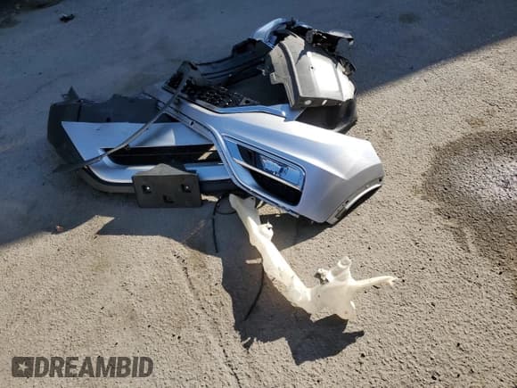 ✅ 2016 Honda CR-V EX • VIN: 2HKRM3H59GH555927 • Lot: 84592625. Wystawiony na Copart z przebiegiem 105 745 mil. Bezpłatny archiwum sprzedaży aukcyjnych z USA i szczegółowy raport historii pojazdu na DreamBid. Zdjęcie 13.