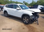 ✅ 2022 Volkswagen Atlas SE • VIN: 1V2LP2CA4NC521669 • Lot: 42870781. Listed on IAAI with 30,701 mi. Free auction sales archive from the USA and detailed vehicle history report at DreamBid. Image 1.